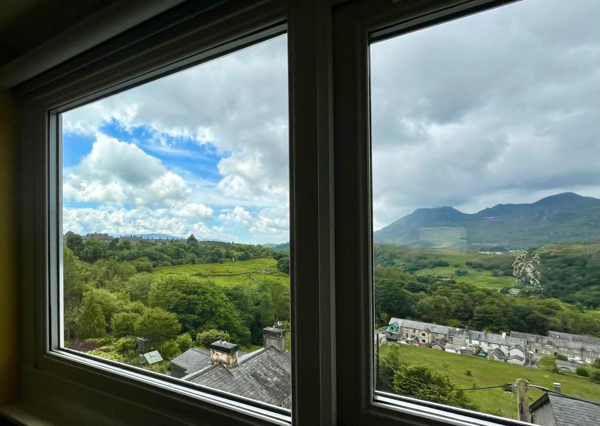 Hendre Villa Blaenau Ffestiniog Buitenkant foto
