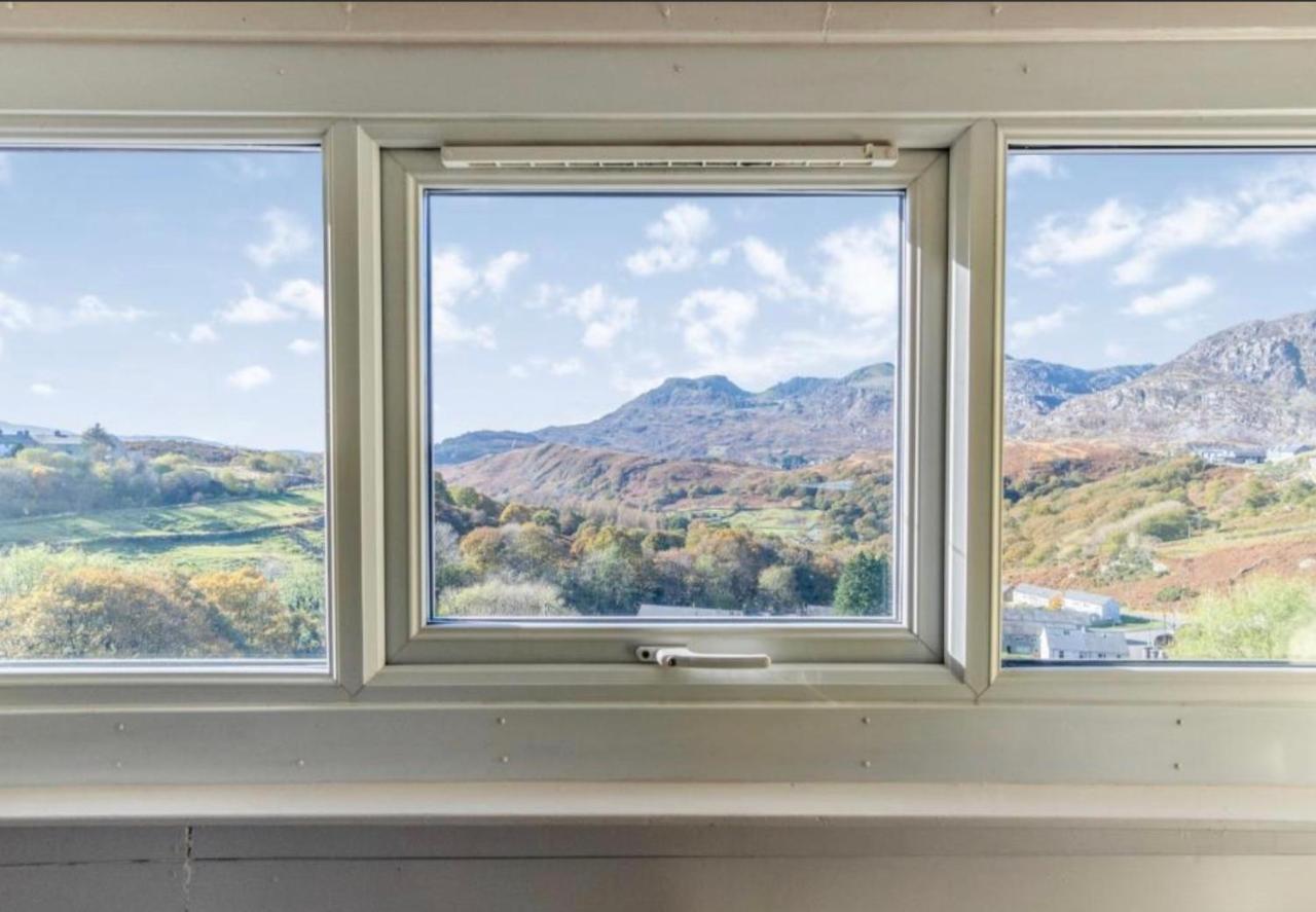 Hendre Villa Blaenau Ffestiniog Buitenkant foto